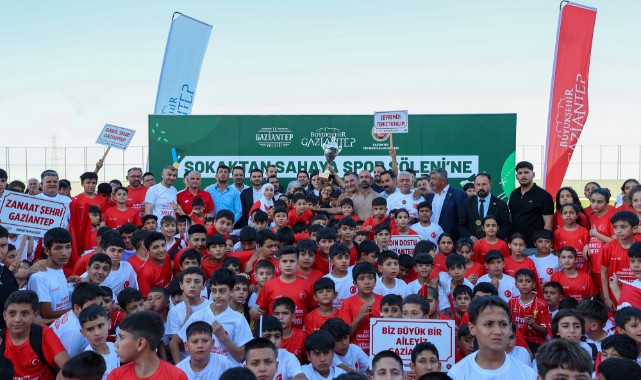 Sokaktan Sahaya Spor Şöleni Turnuvasında Açılış Yapıldı