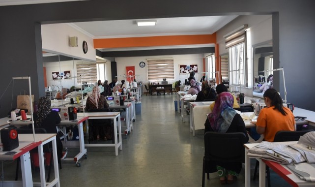Kadınlar Üretim İle Kazanıyor