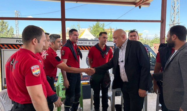 Melih Meriç, kayıp Onur için sahada