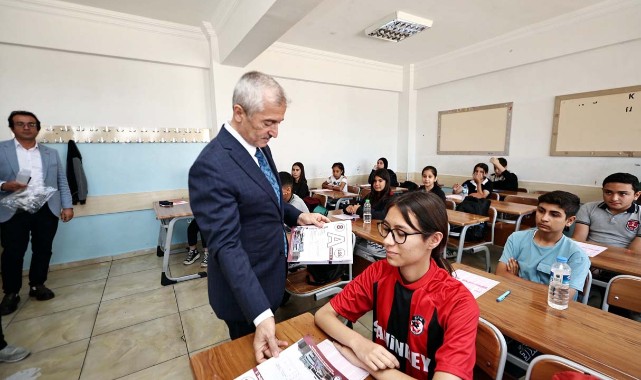 Öğrencilere deneme seti desteği