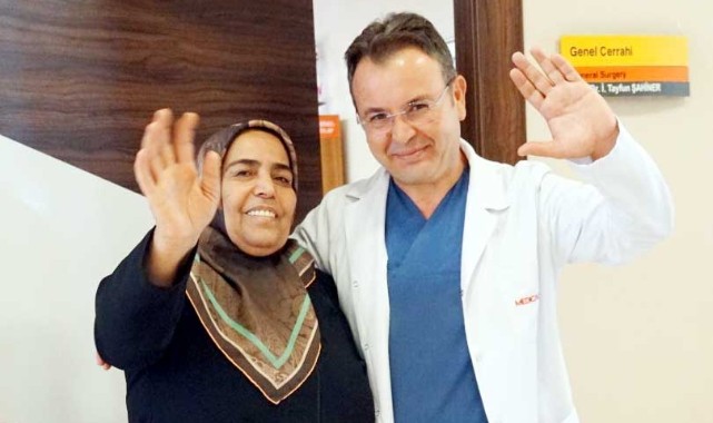 Uyanık ameliyatla sağlığına kavuştu