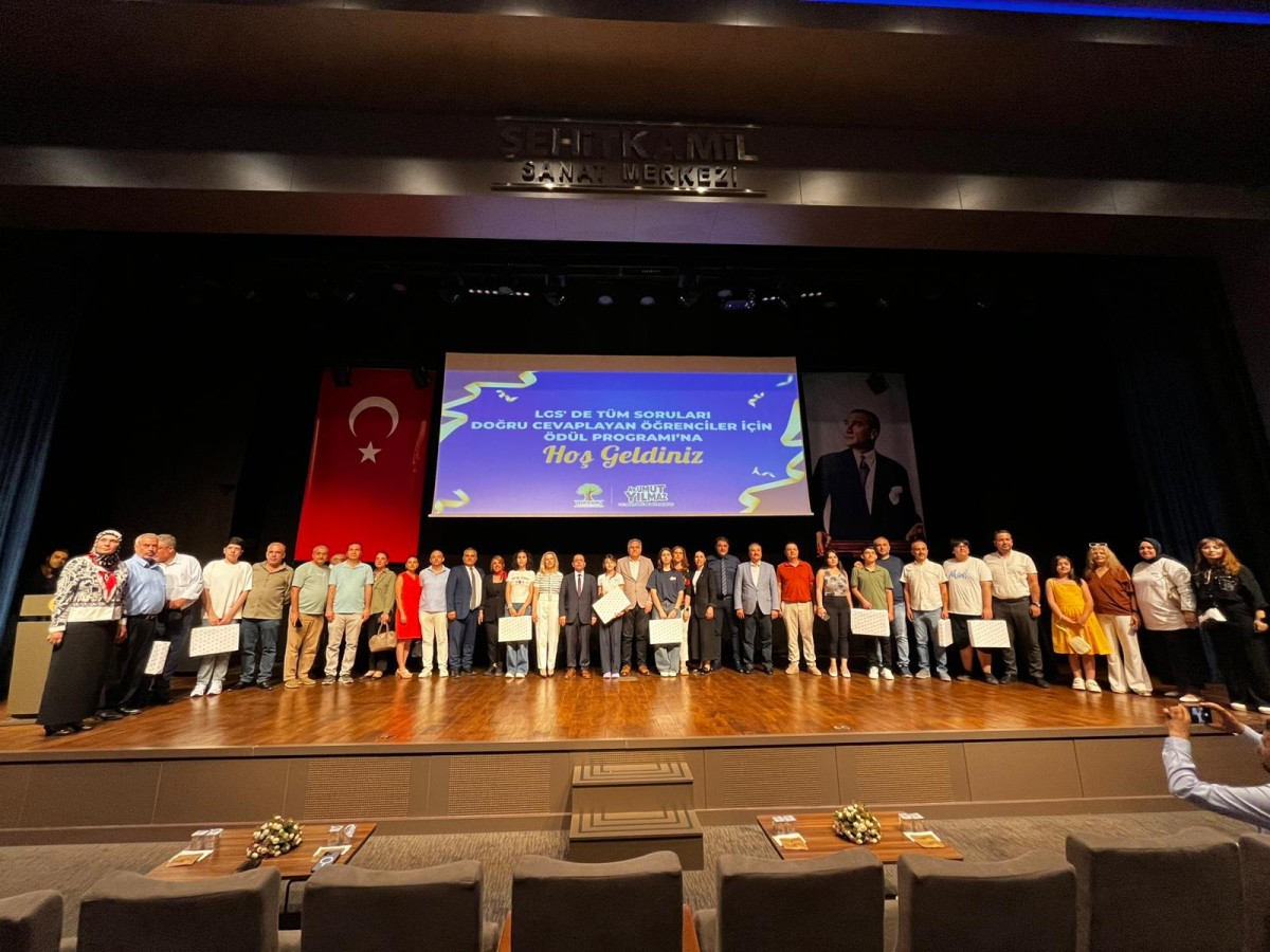 LGS şampiyonları ödüllendirildi;