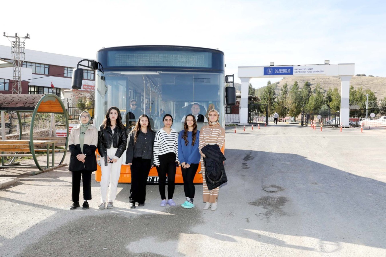 Nizip’te öğrencilerin ulaşım talebi yanıt buldu;