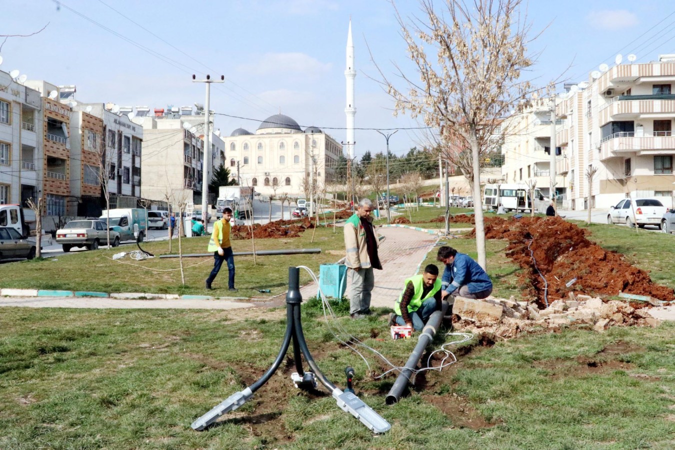 Parklar güvenli hale getiriliyor