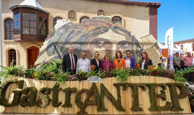 Gastronomi festivali renkli açılışla başladı