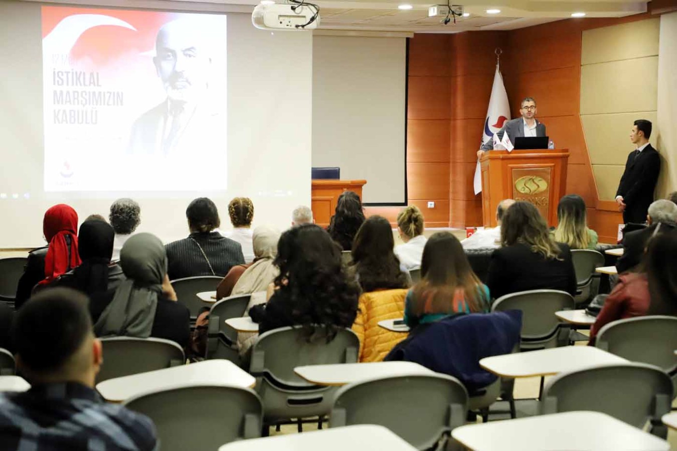 Sanko Üniversitesi'nde İstiklal Marşı programı düzenlendi;