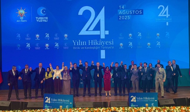 Şehitkamil Belediye Başkanı Umut Yılmaz, AK Parti’ye katıldı