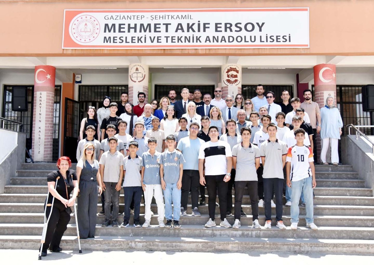 Mesleki eğitimi teşvik eden şenlik;