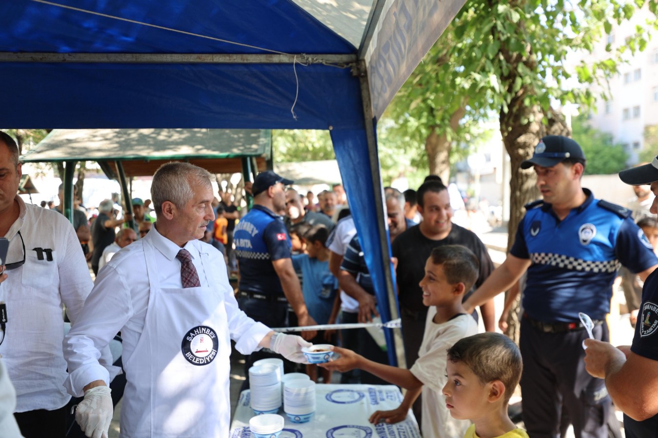 Şahinbey’de aşure geleneği sürüyor