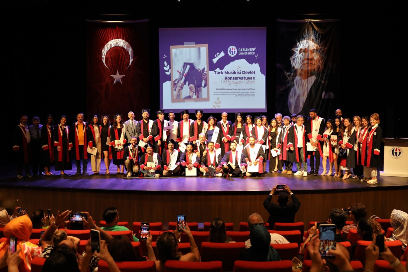 Konservatuar 33. mezunlarını uğurladı;