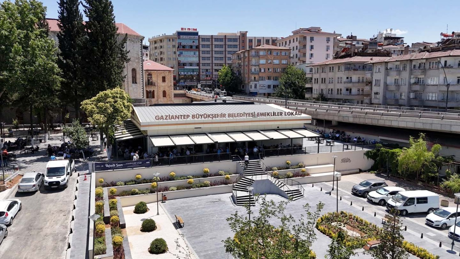 Emekliler lokali büyük ilgi görüyor;