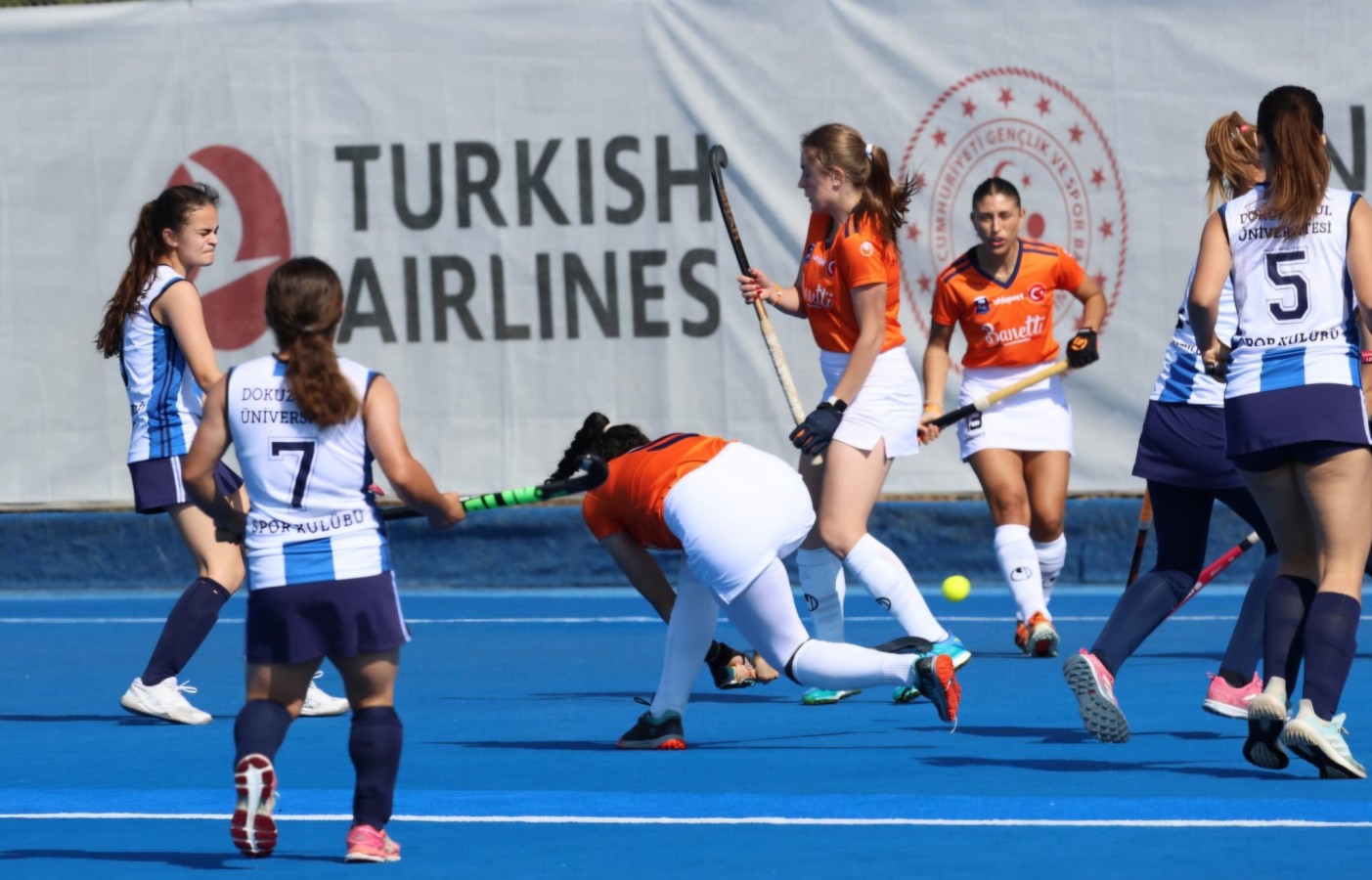 Hokeyin sultan ve kaplanları hızlı başladı