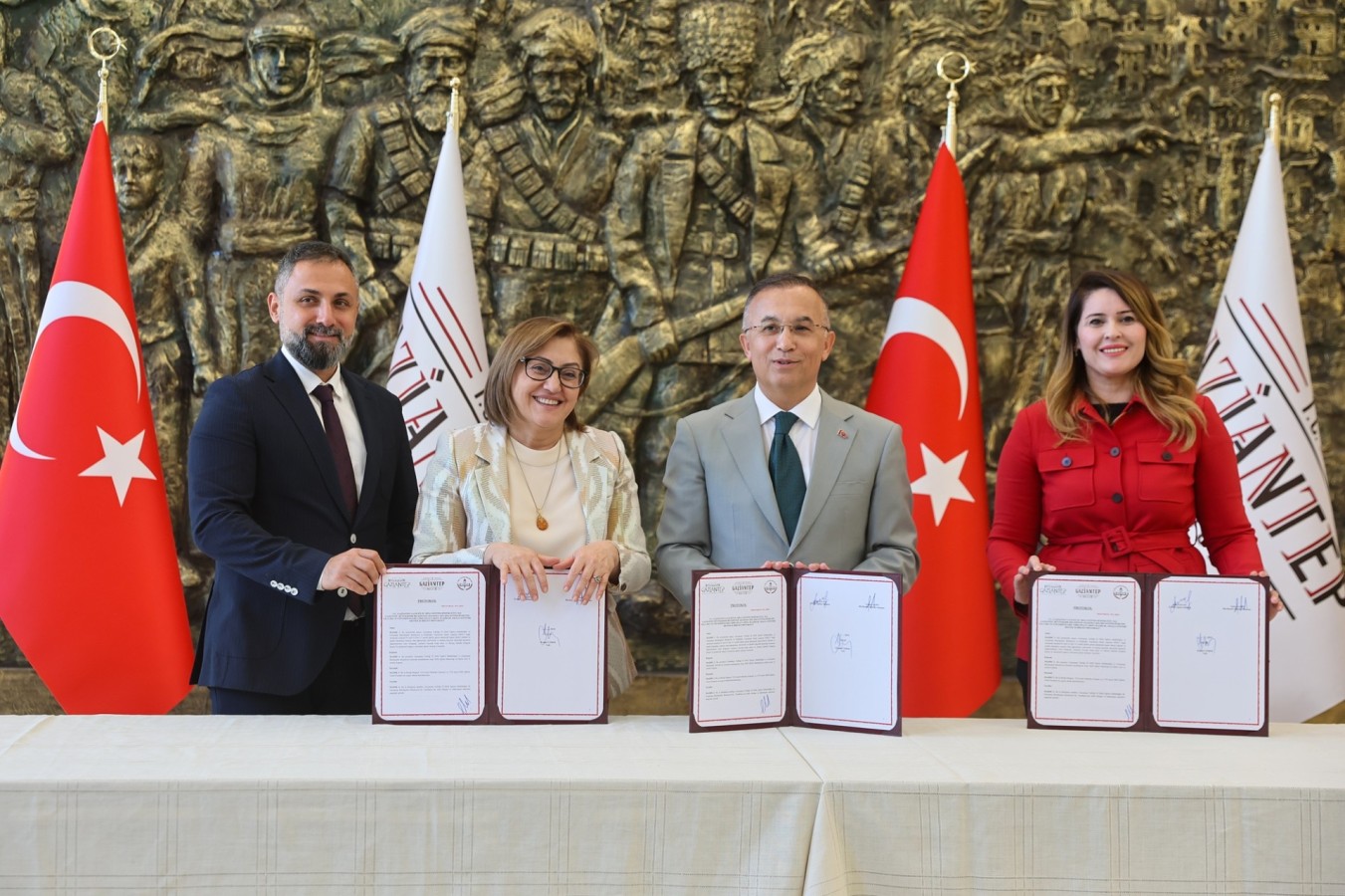 Başarılı öğrencilere sınav hazırlık desteği