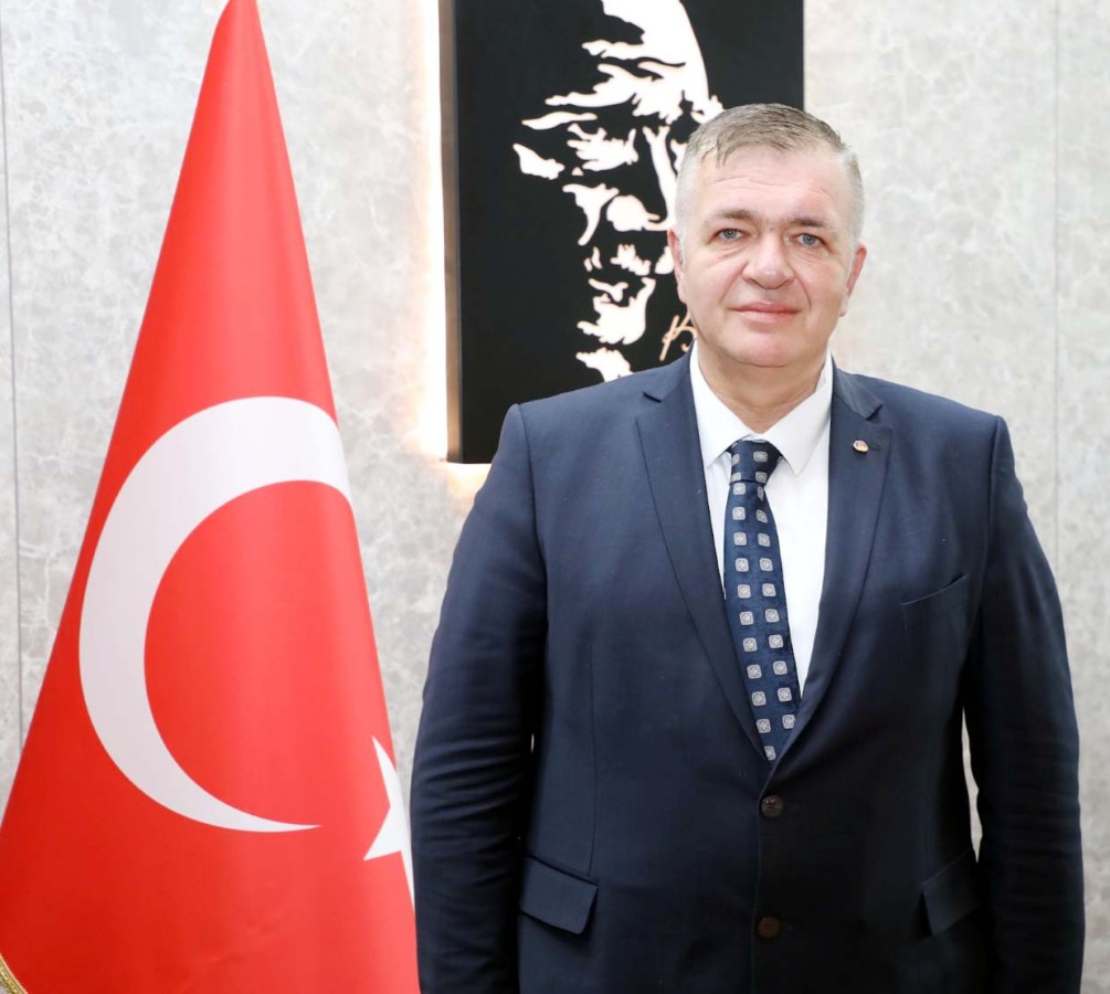 Akıncı'dan başarılı firmalara kutlama