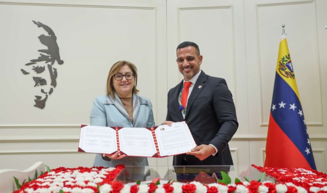 Başkan Şahin'den Venezuela Halkı İçin Yardım Çağrısı