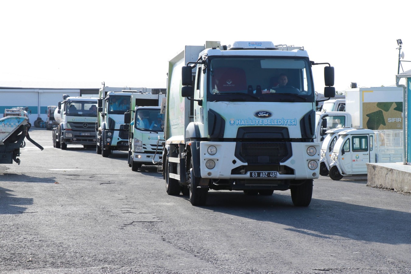83 araçla her gün hummalı temizlik çalışması;