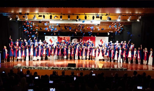 Sanko Üniversitesi Tıp Fakültesinde mezuniyet coşkusu