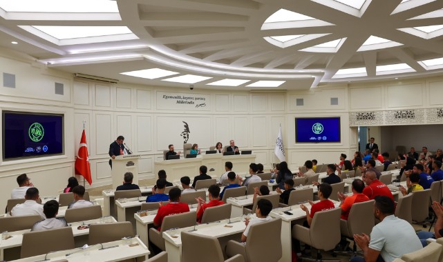 Gaziantep Spor Kulübü'nün Başarılı Sporcuları Başkan Şahin İle Bir Araya Geldi