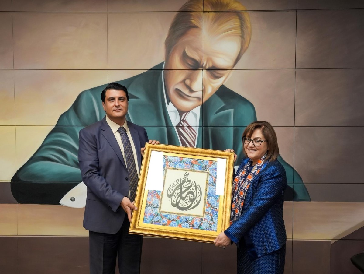 Fatma Şahin’den Umut Yılmaz’a ziyaret;