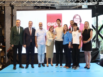 Başkan Şahin, Gazi Şehrin 2026 YKS ve LGS Şampiyonlarıyla Buluştu