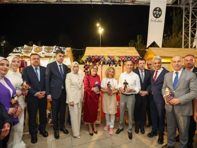 Hemşehri Dernekleri Festivali Renkli Görüntülerle Açıldı