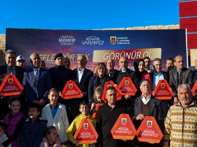 Reflektör Tak, Görünür Ol Projesinde İlk Dağıtım