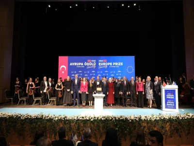 Avrupa Ödülü sanatla kutlandı