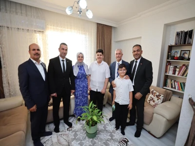 Başarılı Öğrencilere Tam Eğitim Desteği