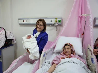 Bir Umut Bir Can Tüp Bebek Desteği Projesi'nde İlk Bebek