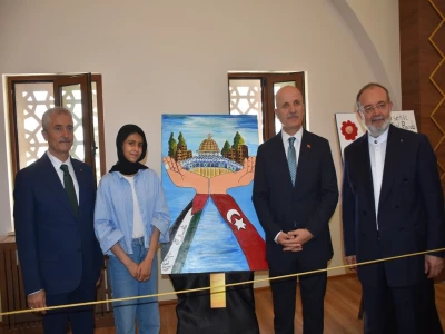 Filistinli Öğrencilerin Resimleri Millet Camiinde Sergileniyor